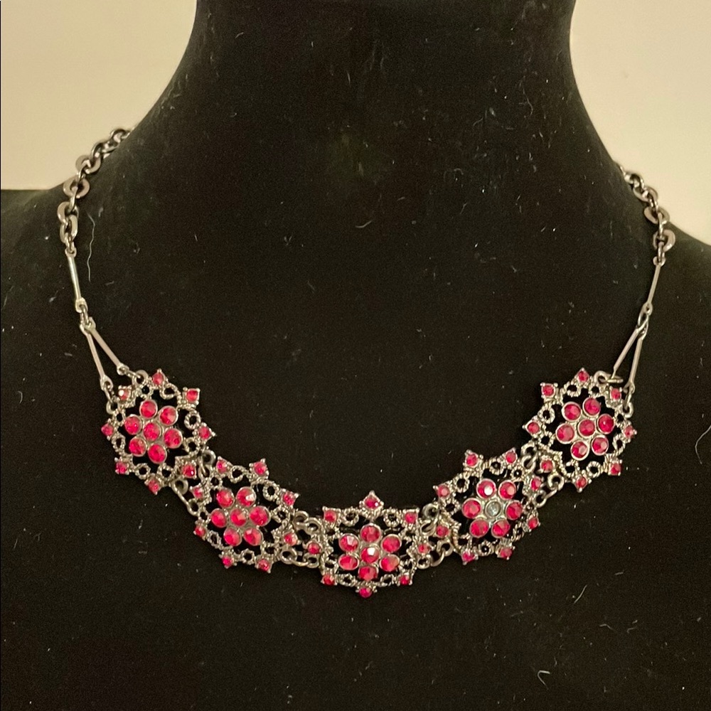 Red Gemstone Metal Choker Necklace NIB